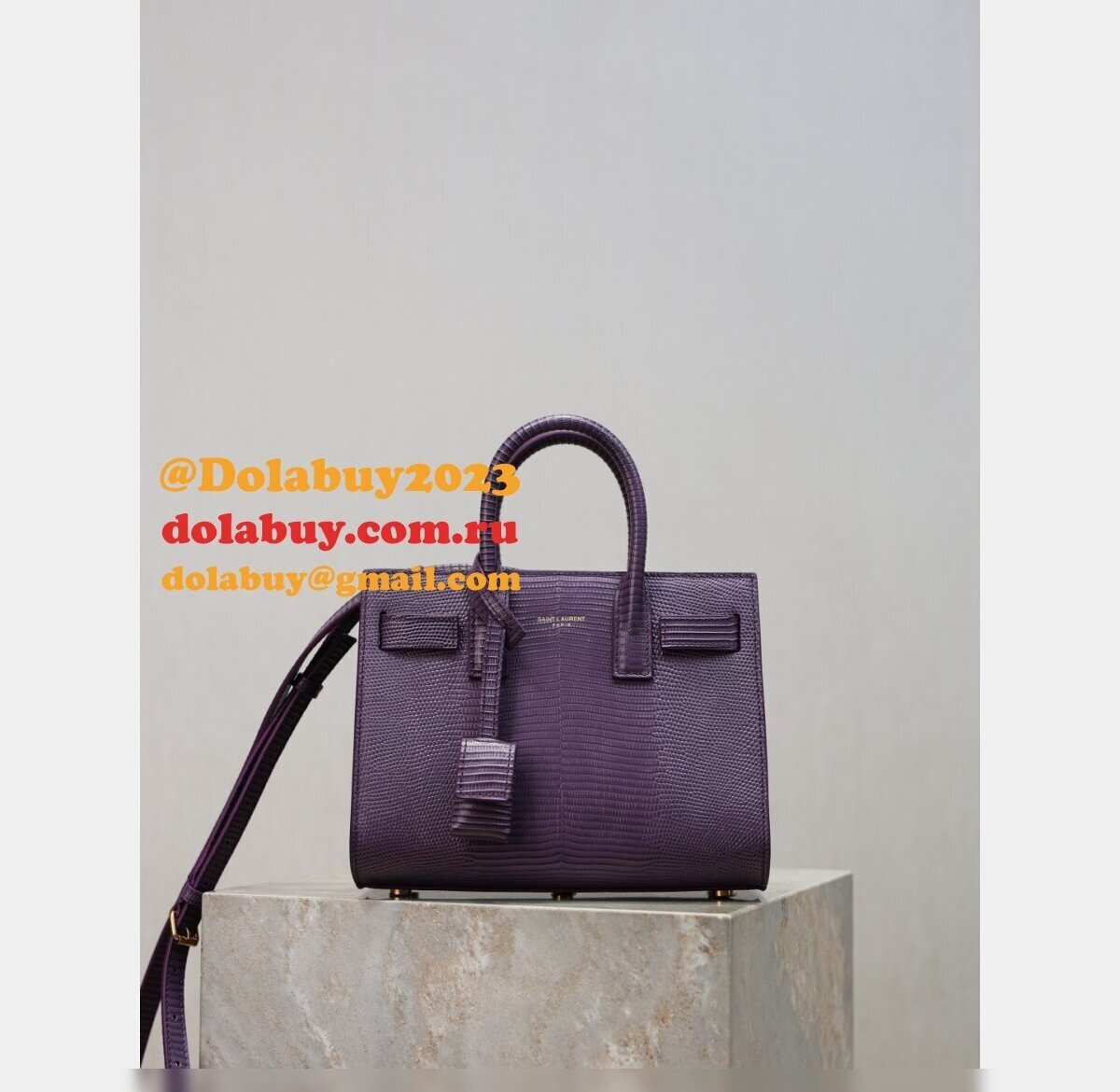 SAINT LAURENT sac de jour Tote Bag 717440
