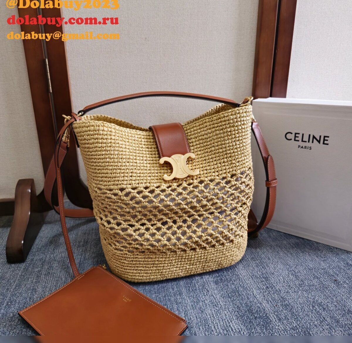 MEDIUM LOUISE BUCKET IN RAFFIA AND CALFSKIN